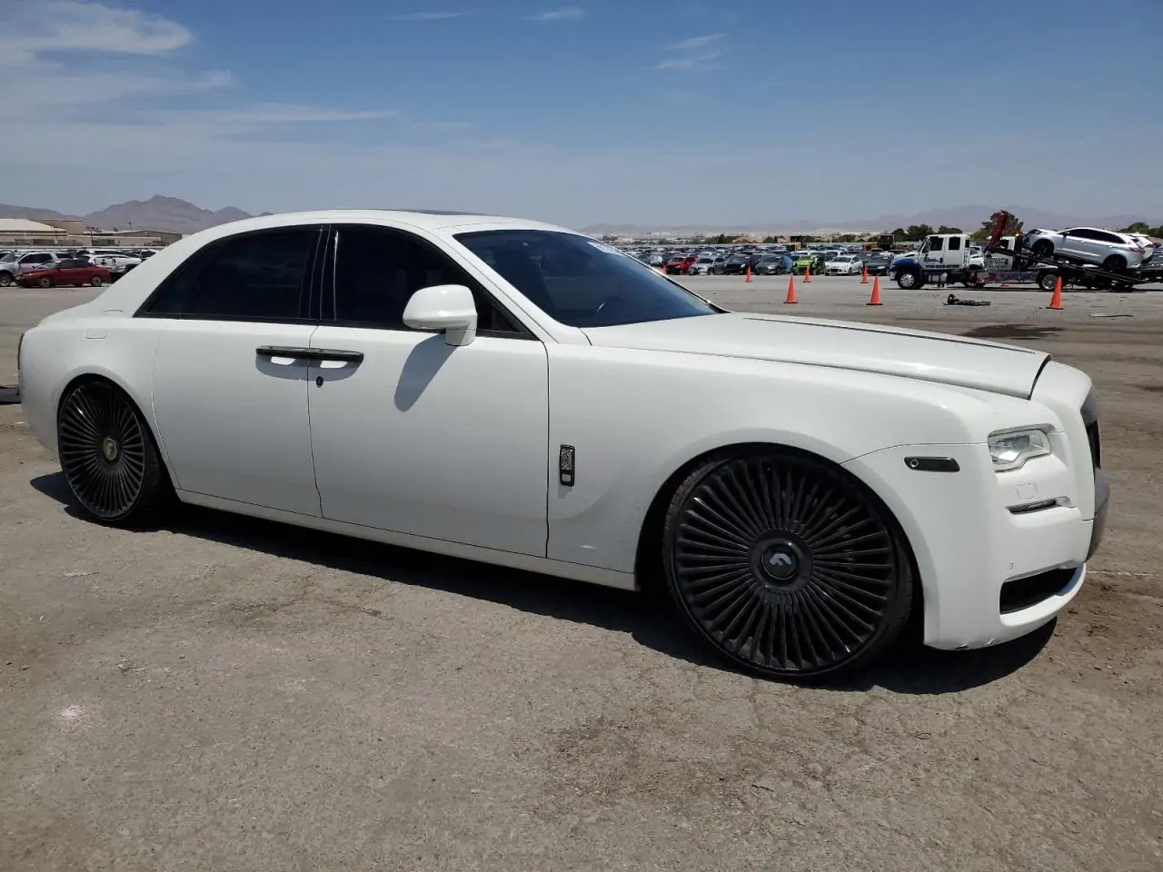 Автомобіль ROLLS-ROYCE GHOST 2015 | GrandCar
