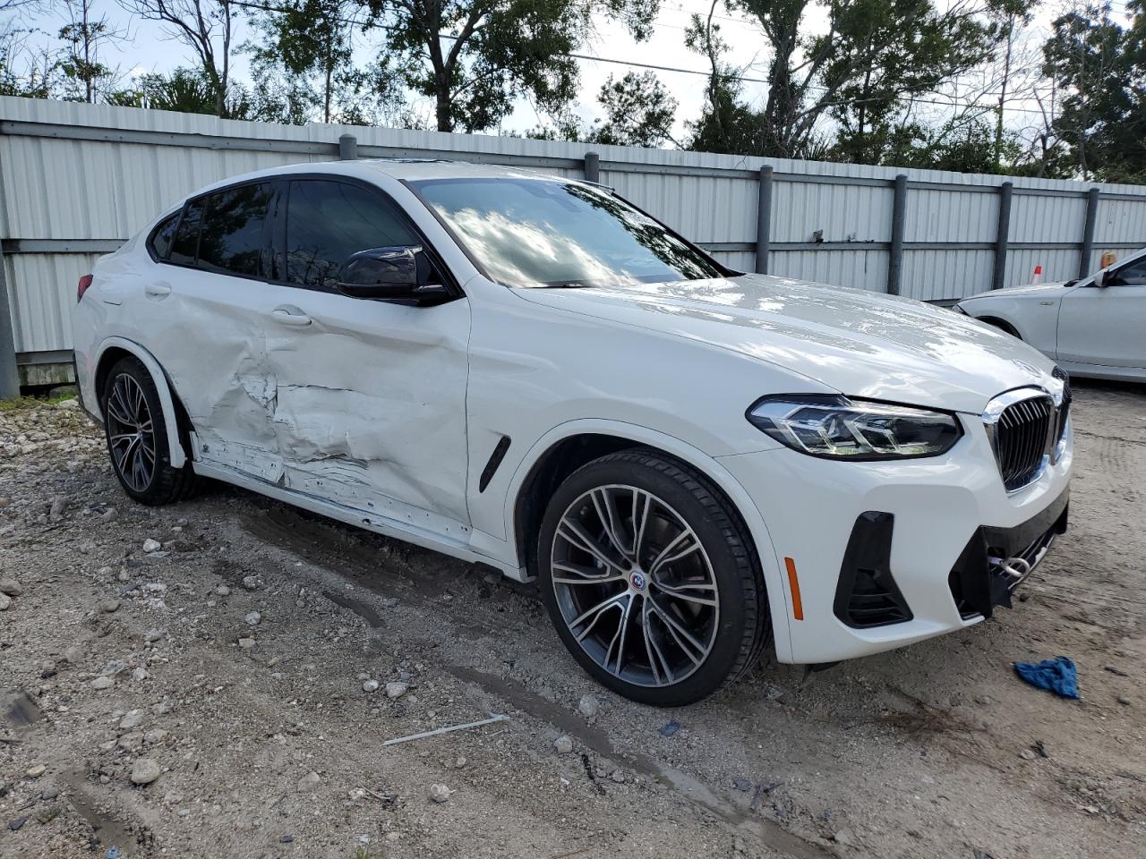 Автомобіль BMW X4 M40I 2023 | GrandCar Автомобіль BMW X4 M40I 2023 | GrandCar