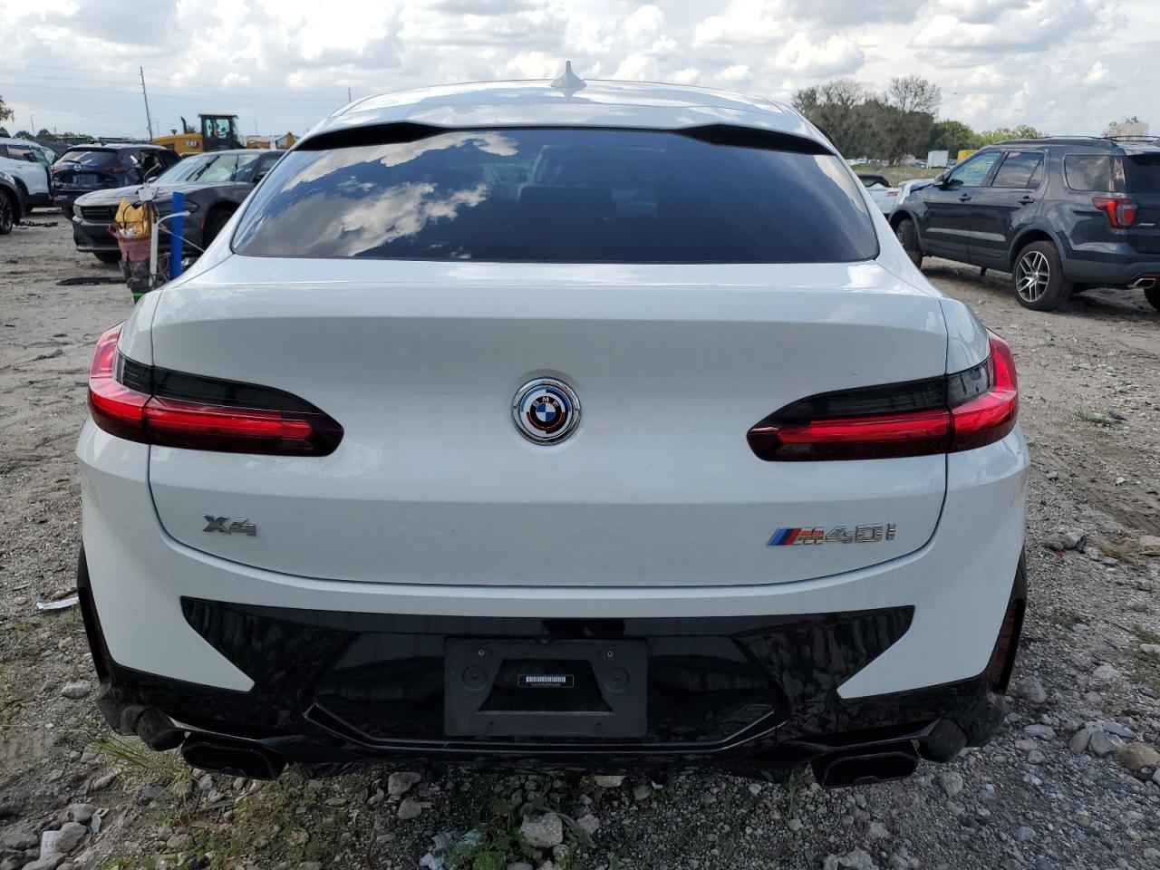 Автомобіль BMW X4 M40I 2023 | GrandCar Автомобіль BMW X4 M40I 2023 | GrandCar