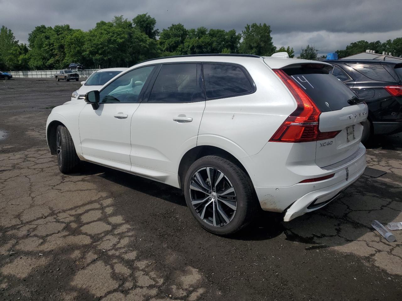 Автомобіль VOLVO XC60 B5 PLUS 2023 | GrandCar Автомобіль VOLVO XC60 B5 PLUS 2023 | GrandCar