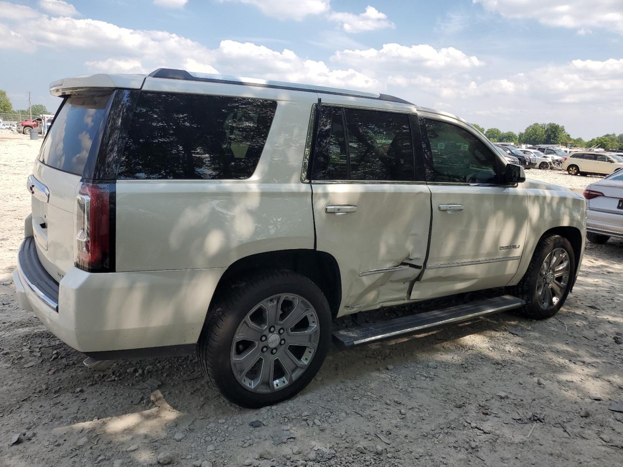 Автомобиль GMC YUKON DENALI 2015 | GrandCar Автомобиль GMC YUKON DENALI 2015 | GrandCar