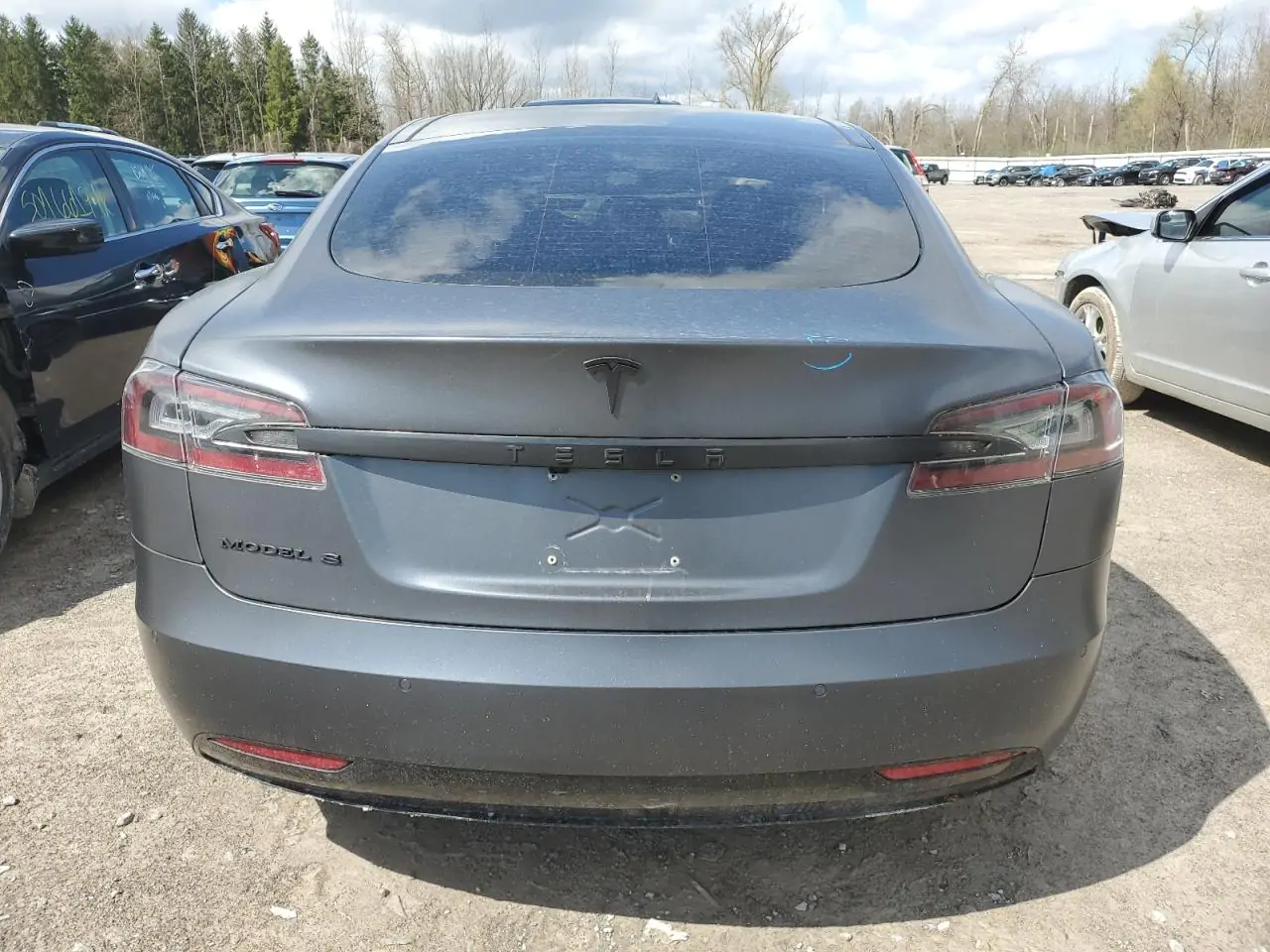 Автомобиль TESLA MODEL S 2016 | GrandCar Автомобиль TESLA MODEL S 2016 | GrandCar