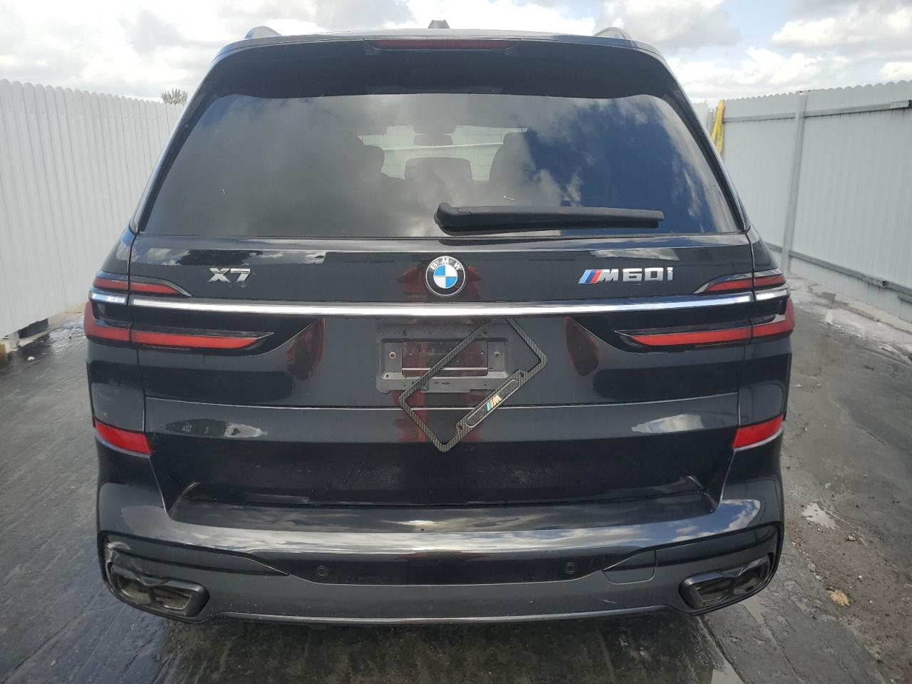 Автомобіль BMW X7 M60I 2023 | GrandCar Автомобіль BMW X7 M60I 2023 | GrandCar
