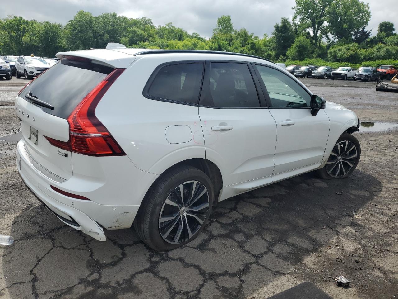 Автомобіль VOLVO XC60 B5 PLUS 2023 | GrandCar Автомобіль VOLVO XC60 B5 PLUS 2023 | GrandCar