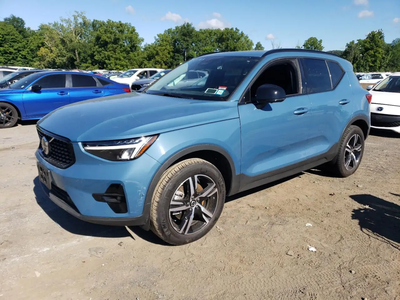 Автомобіль VOLVO XC40 В5 PLUS 2023 | GrandCar