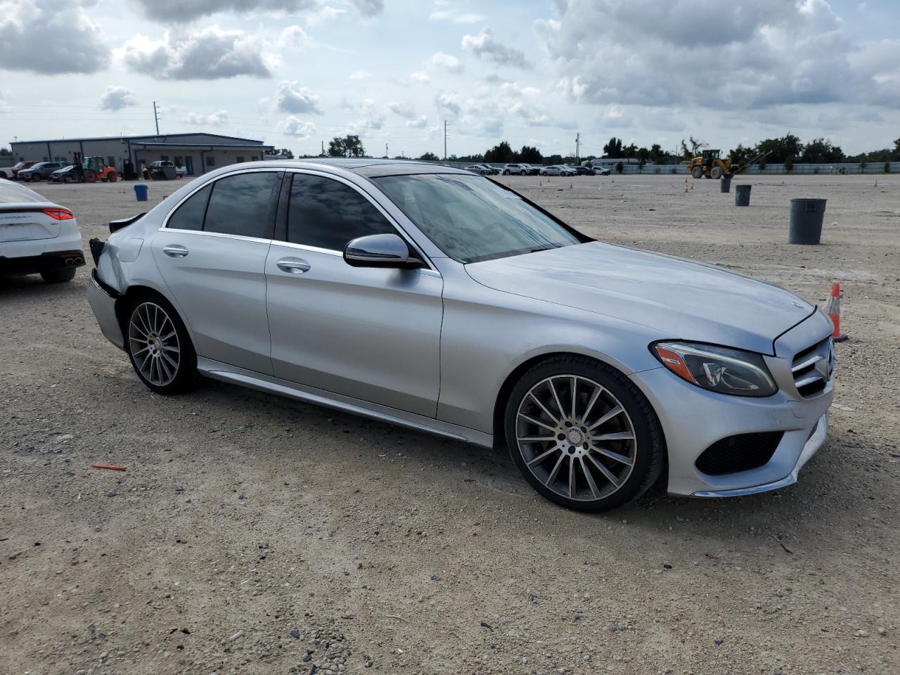 Автомобіль MERCEDES-BENZ C 300 2016 | GrandCar Автомобіль MERCEDES-BENZ C 300 2016 | GrandCar