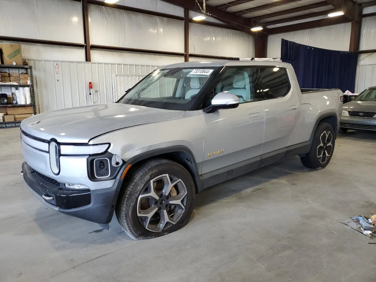 Автомобіль RIVIAN R1T ADVENTURE 2022 | GrandCar