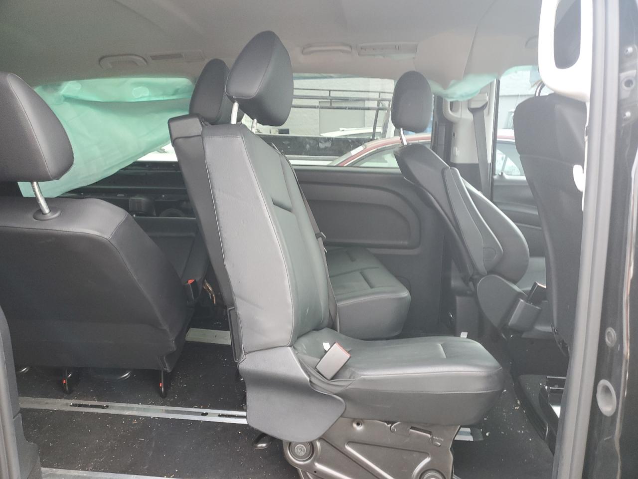 Автомобіль MERCEDES-BENZ METRIS 2022 | GrandCar Автомобіль MERCEDES-BENZ METRIS 2022 | GrandCar