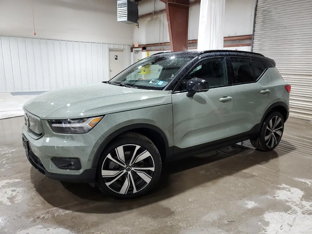Автомобіль VOLVO XC40 P8 RECHARGE ULTIMATE 2022 | GrandCar Автомобіль VOLVO XC40 P8 RECHARGE ULTIMATE 2022 | GrandCar