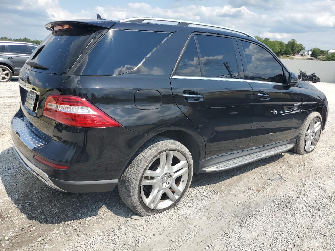 Автомобіль MERCEDES-BENZ ML 350 2015 | GrandCar Автомобіль MERCEDES-BENZ ML 350 2015 | GrandCar