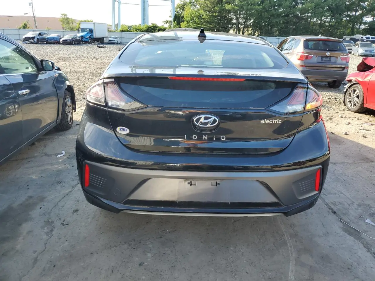 Автомобиль HYUNDAI IONIQ SE 2020 | GrandCar Автомобиль HYUNDAI IONIQ SE 2020 | GrandCar