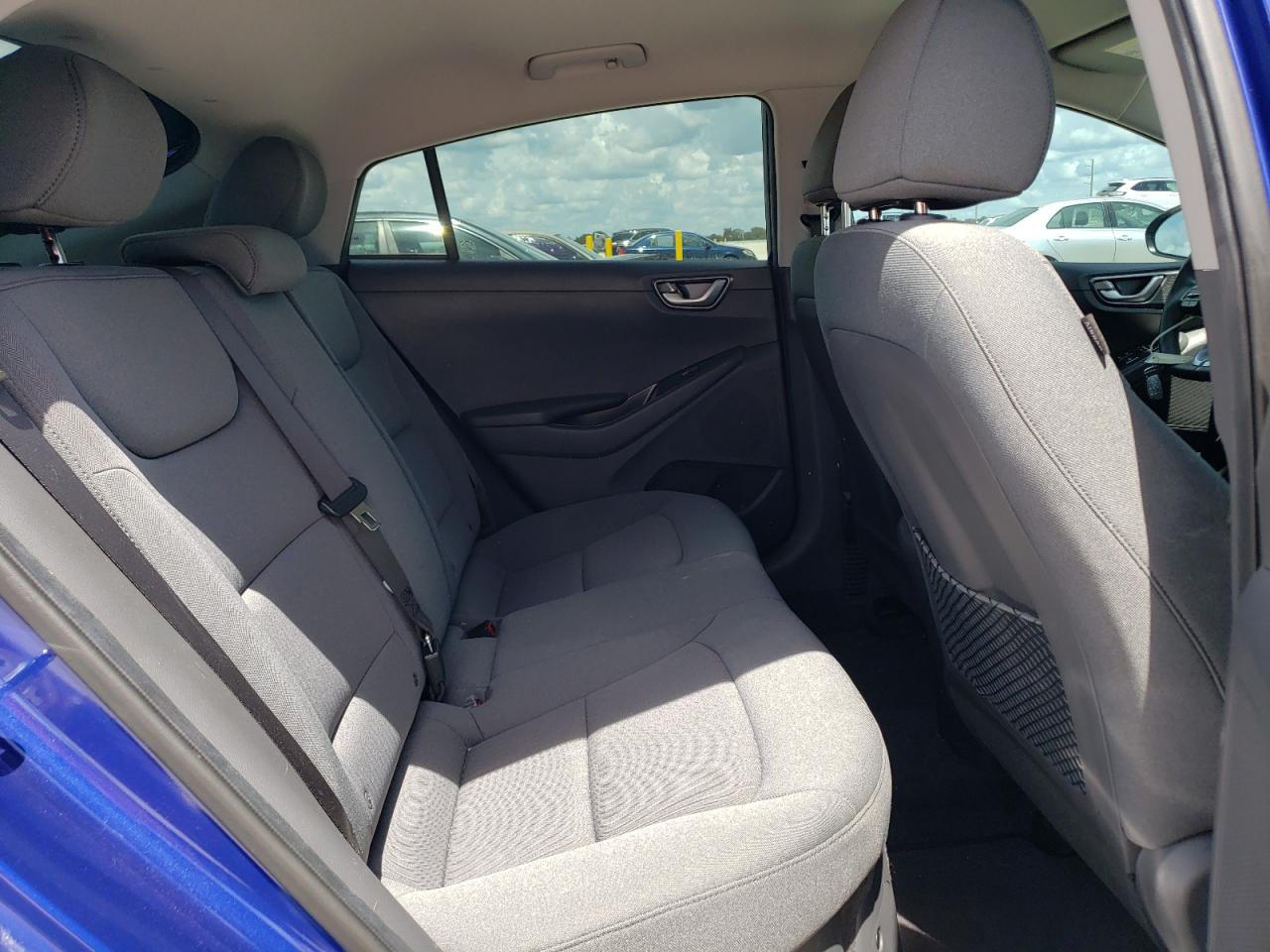 Автомобиль HYUNDAI IONIQ BLUE 2020 | GrandCar Автомобиль HYUNDAI IONIQ BLUE 2020 | GrandCar