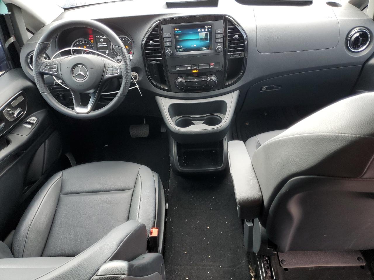 Автомобіль MERCEDES-BENZ METRIS 2022 | GrandCar Автомобіль MERCEDES-BENZ METRIS 2022 | GrandCar