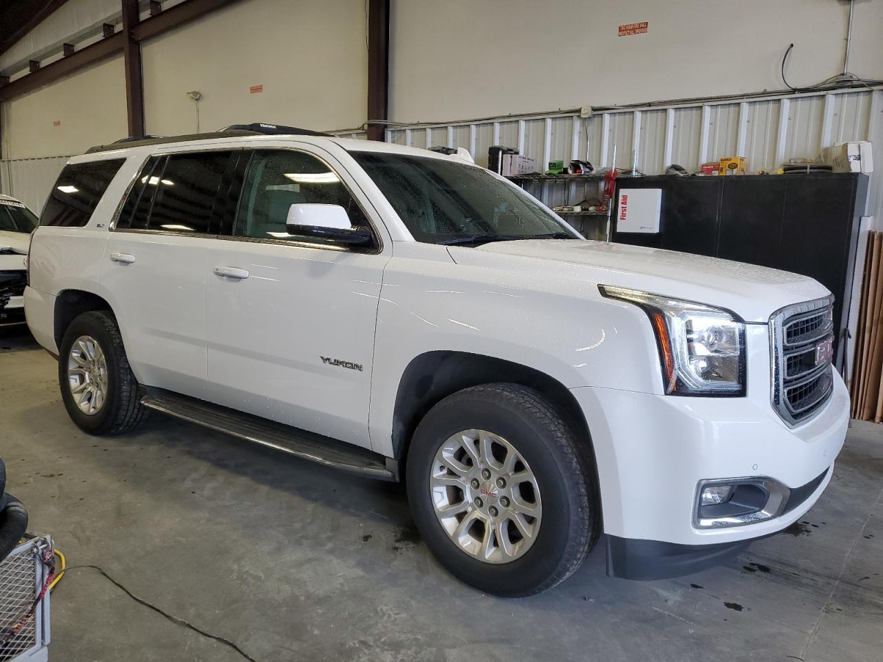Автомобіль GMC YUKON SLT 2016 | GrandCar Автомобіль GMC YUKON SLT 2016 | GrandCar