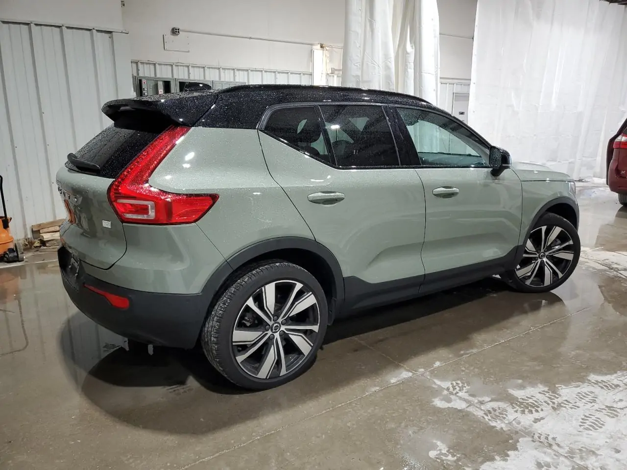 Автомобіль VOLVO XC40 P8 RECHARGE ULTIMATE 2022 | GrandCar Автомобіль VOLVO XC40 P8 RECHARGE ULTIMATE 2022 | GrandCar