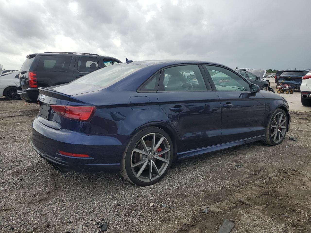 Автомобіль AUDI S3 PREMIUM PLUS 2018 | GrandCar Автомобіль AUDI S3 PREMIUM PLUS 2018 | GrandCar