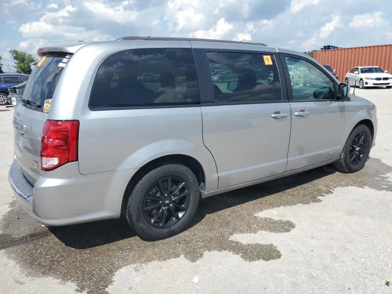 Автомобиль DODGE GRAND CARAVAN GT 2019 | GrandCar Автомобиль DODGE GRAND CARAVAN GT 2019 | GrandCar