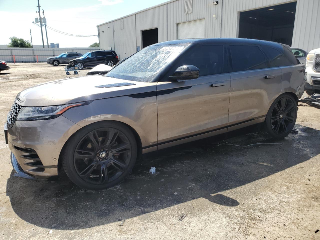 Автомобіль LAND ROVER RANGE ROVER VELAR R-DYNAMIC SE 2019 | GrandCar