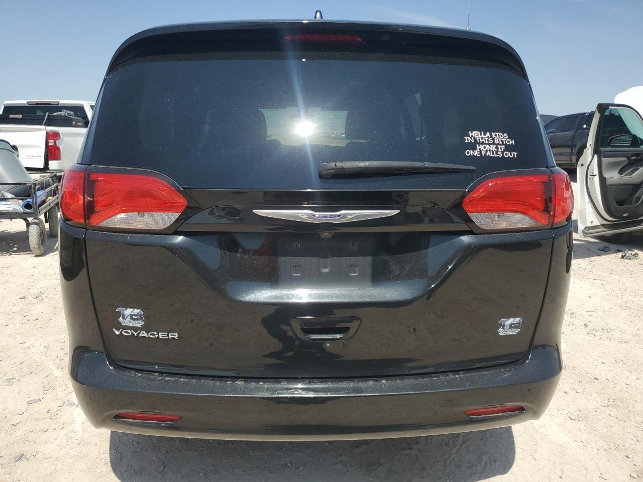 Автомобиль CHRYSLER VOYAGER LXI 2020 | GrandCar Автомобиль CHRYSLER VOYAGER LXI 2020 | GrandCar