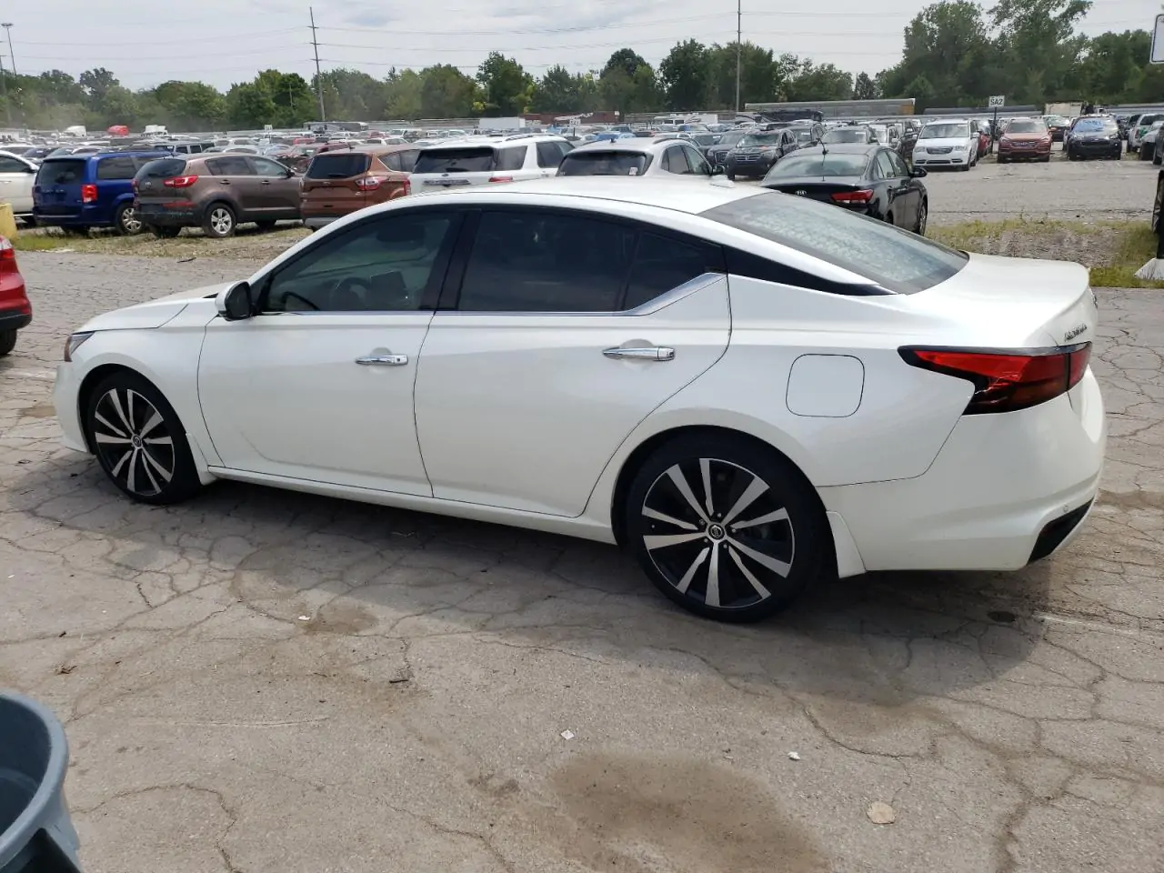 Автомобіль NISSAN ALTIMA PLATINUM 2020 | GrandCar Автомобіль NISSAN ALTIMA PLATINUM 2020 | GrandCar