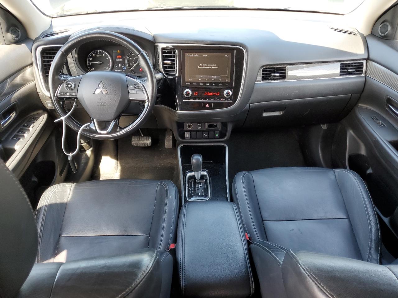 Автомобіль MITSUBISHI OUTLANDER SE 2020 | GrandCar Автомобіль MITSUBISHI OUTLANDER SE 2020 | GrandCar