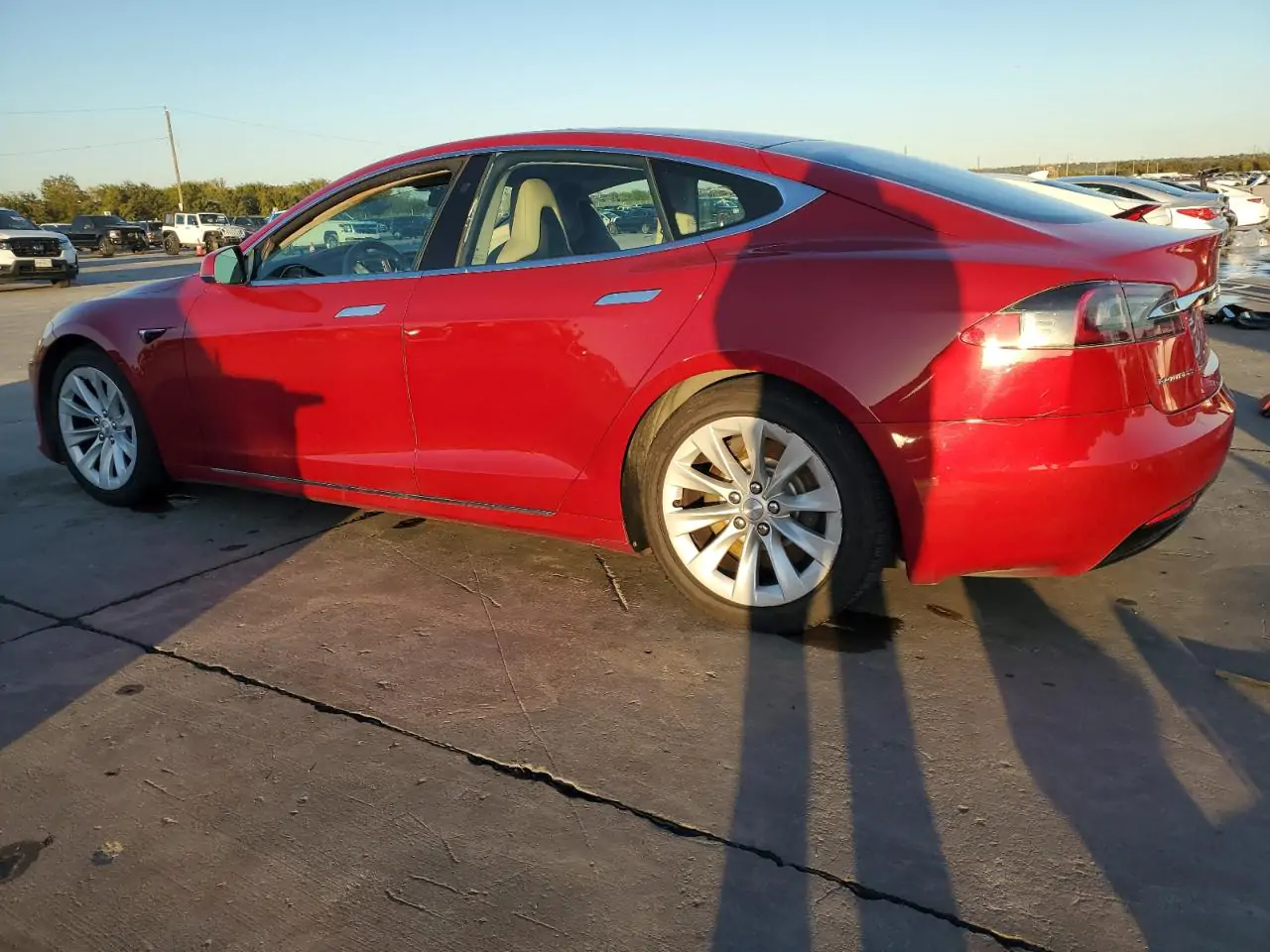 Автомобіль TESLA MODEL S 2016 | GrandCar Автомобіль TESLA MODEL S 2016 | GrandCar
