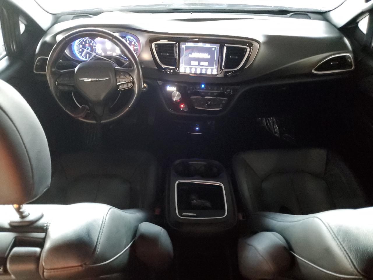 Автомобіль CHRYSLER PACIFICA TOURING L PLUS 2020 | GrandCar Автомобіль CHRYSLER PACIFICA TOURING L PLUS 2020 | GrandCar