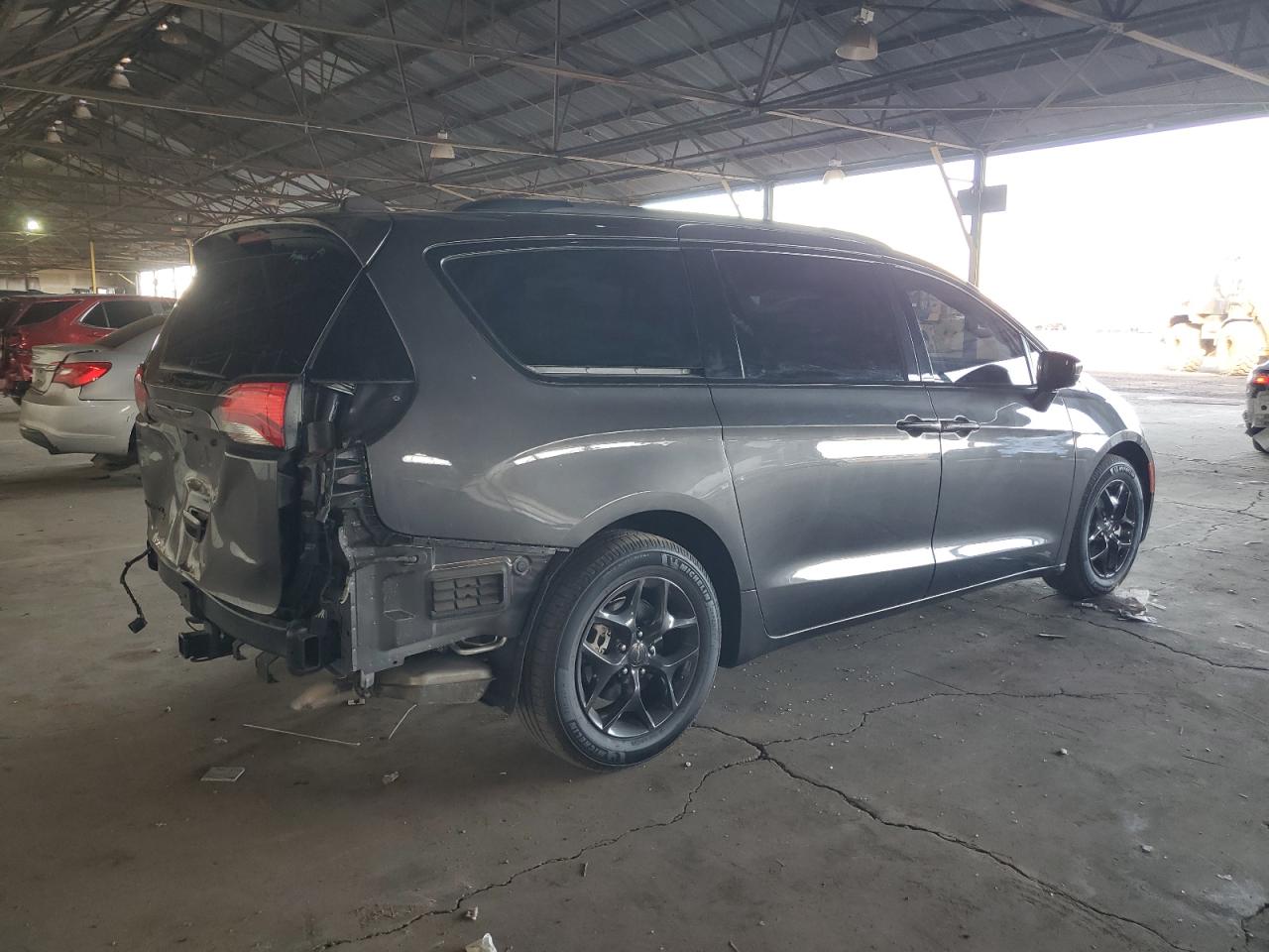 Автомобіль CHRYSLER PACIFICA TOURING L PLUS 2020 | GrandCar Автомобіль CHRYSLER PACIFICA TOURING L PLUS 2020 | GrandCar