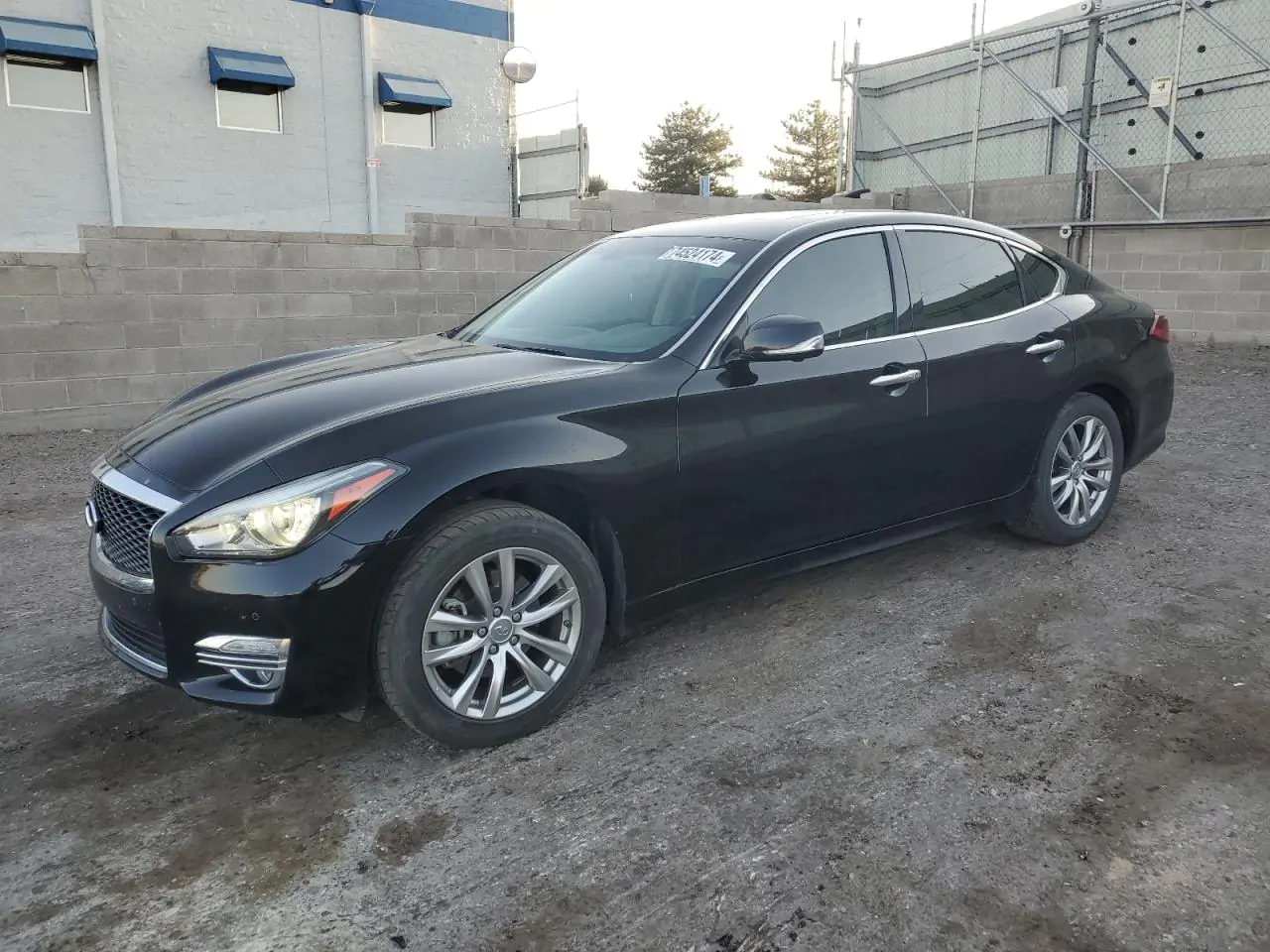 Автомобиль INFINITI Q70 LUXE 2018 | GrandCar