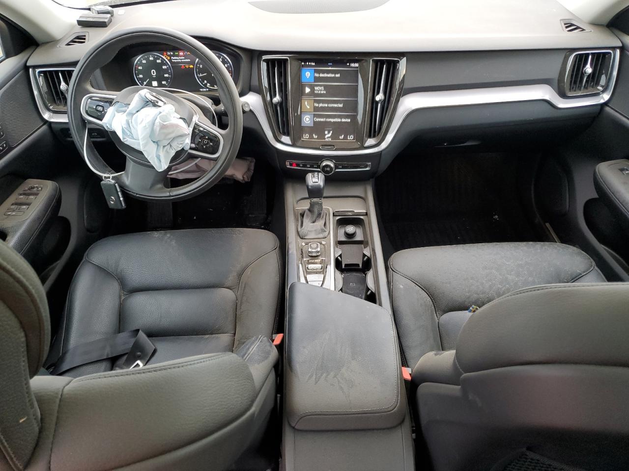 Автомобіль VOLVO V60 T5 MOMENTUM 2020 | GrandCar Автомобіль VOLVO V60 T5 MOMENTUM 2020 | GrandCar