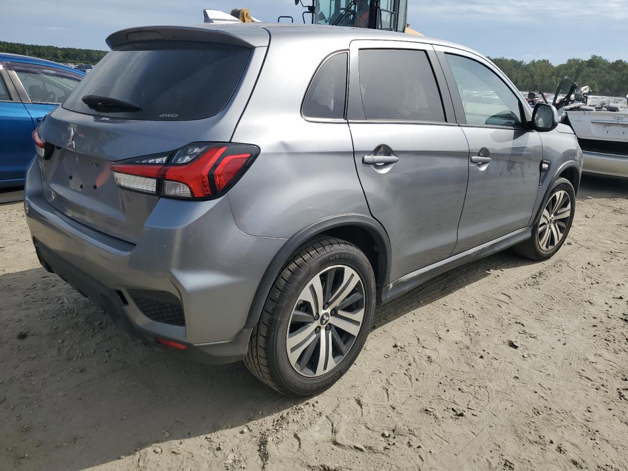 Автомобіль MITSUBISHI OUTLANDER SPORT ES 2022 | GrandCar Автомобіль MITSUBISHI OUTLANDER SPORT ES 2022 | GrandCar