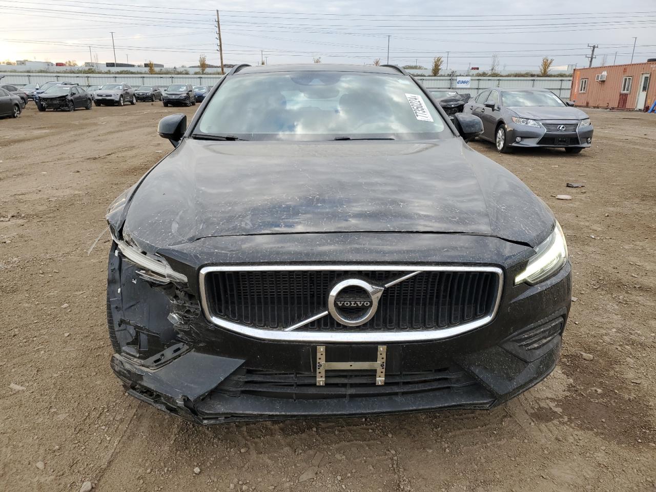 Автомобіль VOLVO V60 T5 MOMENTUM 2020 | GrandCar Автомобіль VOLVO V60 T5 MOMENTUM 2020 | GrandCar