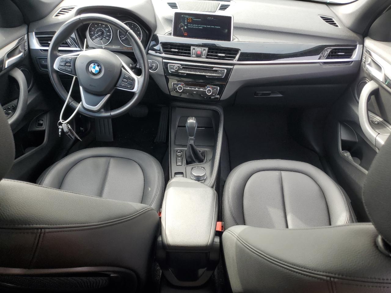 Автомобиль BMW X1 XDRIVE28I 2017 | GrandCar Автомобиль BMW X1 XDRIVE28I 2017 | GrandCar