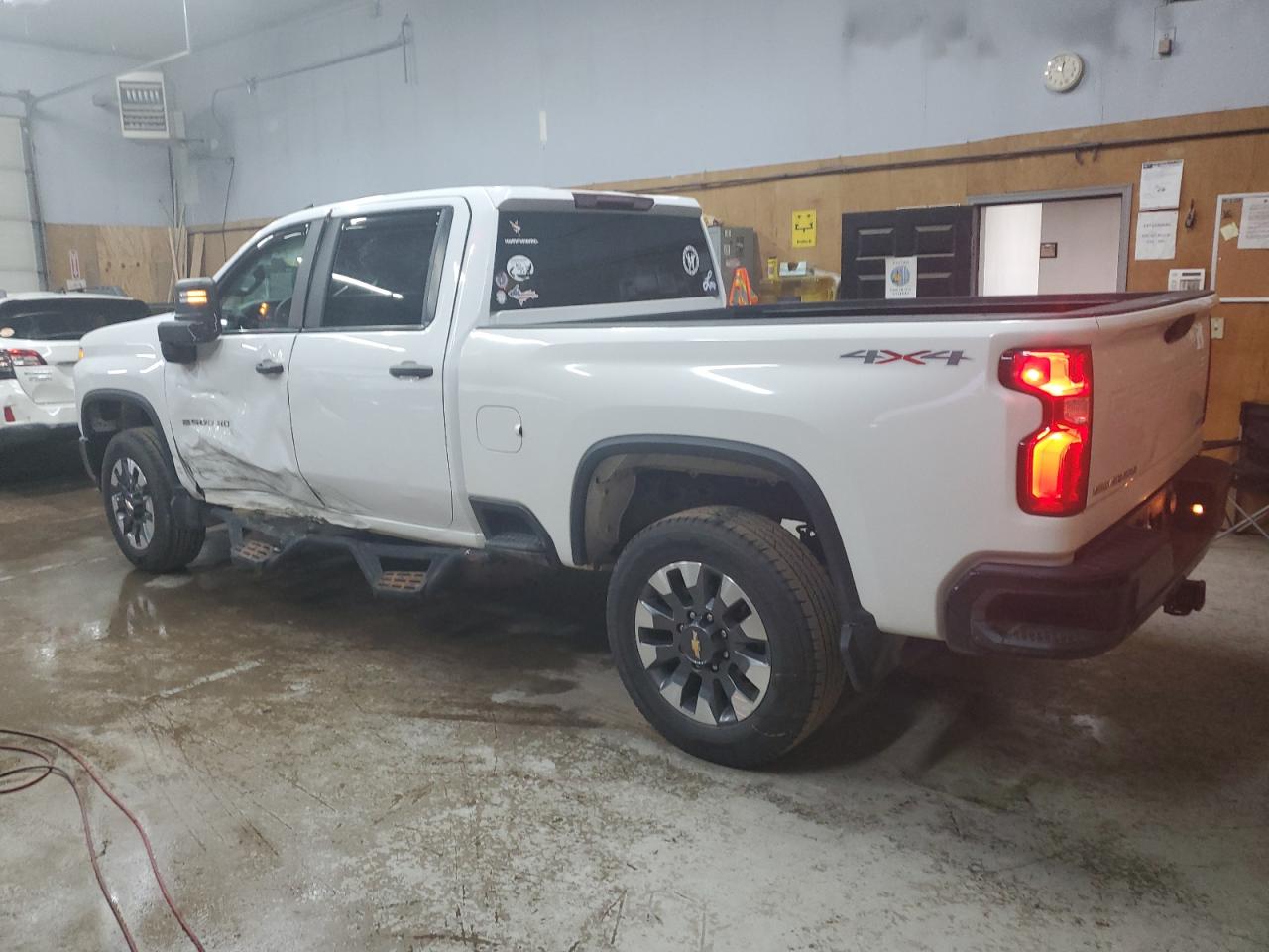 Автомобіль CHEVROLET SILVERADO K2500 CUSTOM 2021 | GrandCar Автомобіль CHEVROLET SILVERADO K2500 CUSTOM 2021 | GrandCar