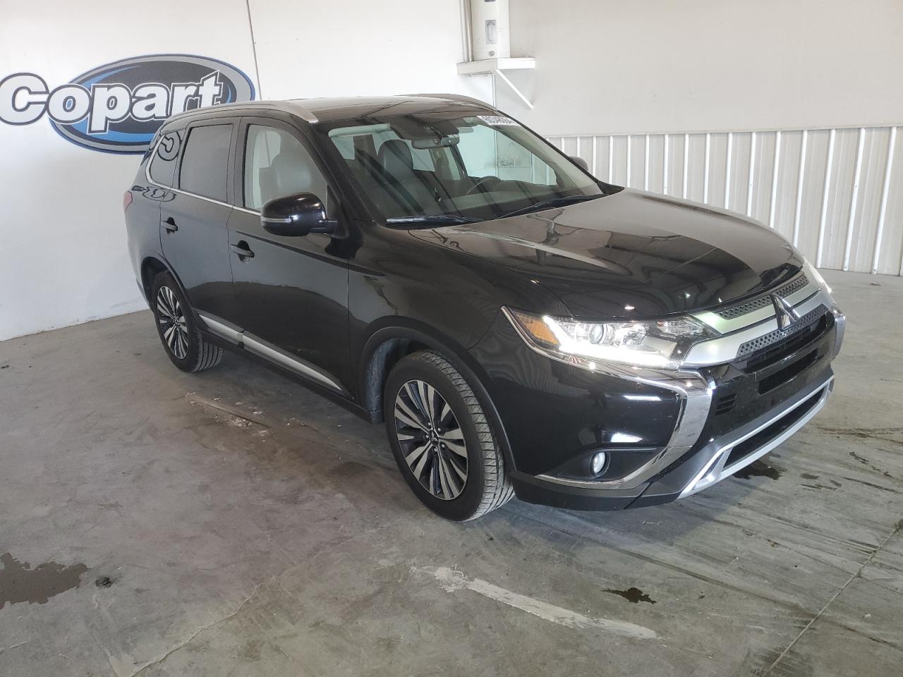 Автомобіль MITSUBISHI OUTLANDER SE 2020 | GrandCar Автомобіль MITSUBISHI OUTLANDER SE 2020 | GrandCar