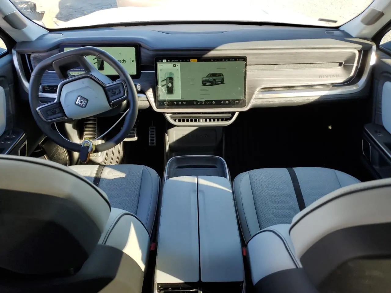 Автомобиль RIVIAN R1S ADVENTURE 2024 | GrandCar Автомобиль RIVIAN R1S ADVENTURE 2024 | GrandCar