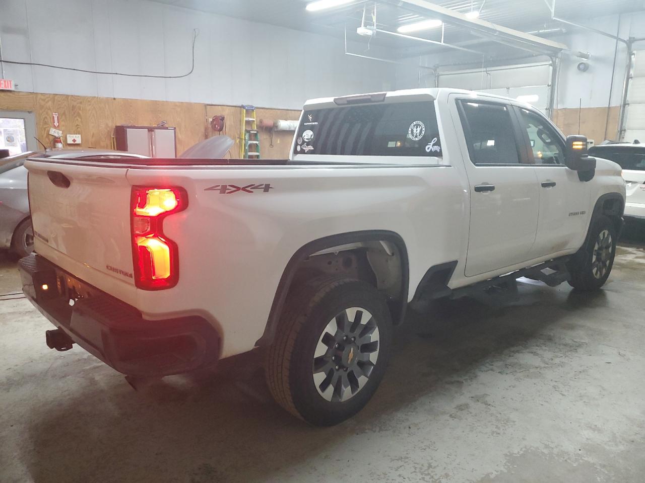 Автомобіль CHEVROLET SILVERADO K2500 CUSTOM 2021 | GrandCar Автомобіль CHEVROLET SILVERADO K2500 CUSTOM 2021 | GrandCar