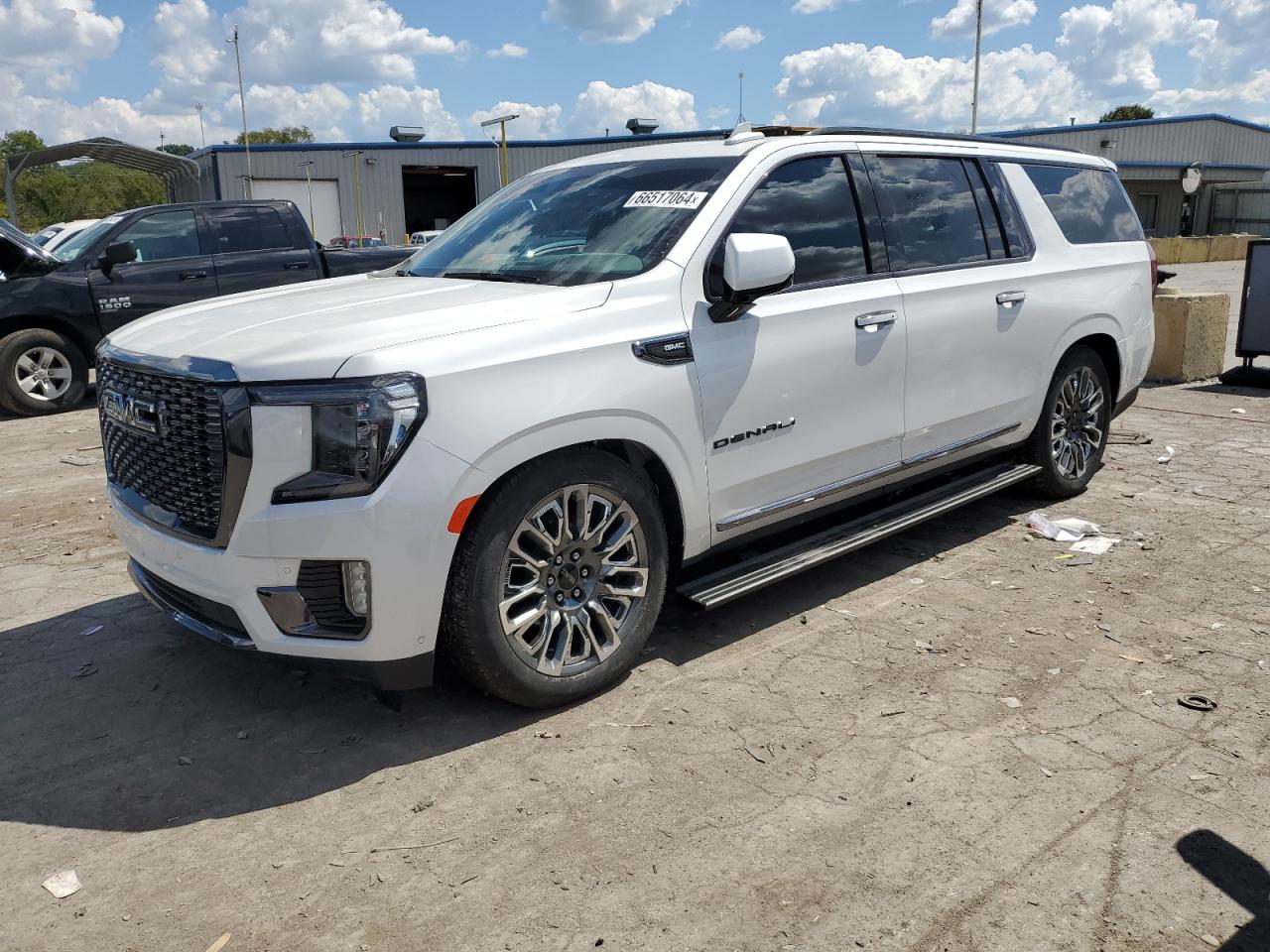 Автомобіль GMC YUKON XL DENALI ULTIMATE 2023 | GrandCar