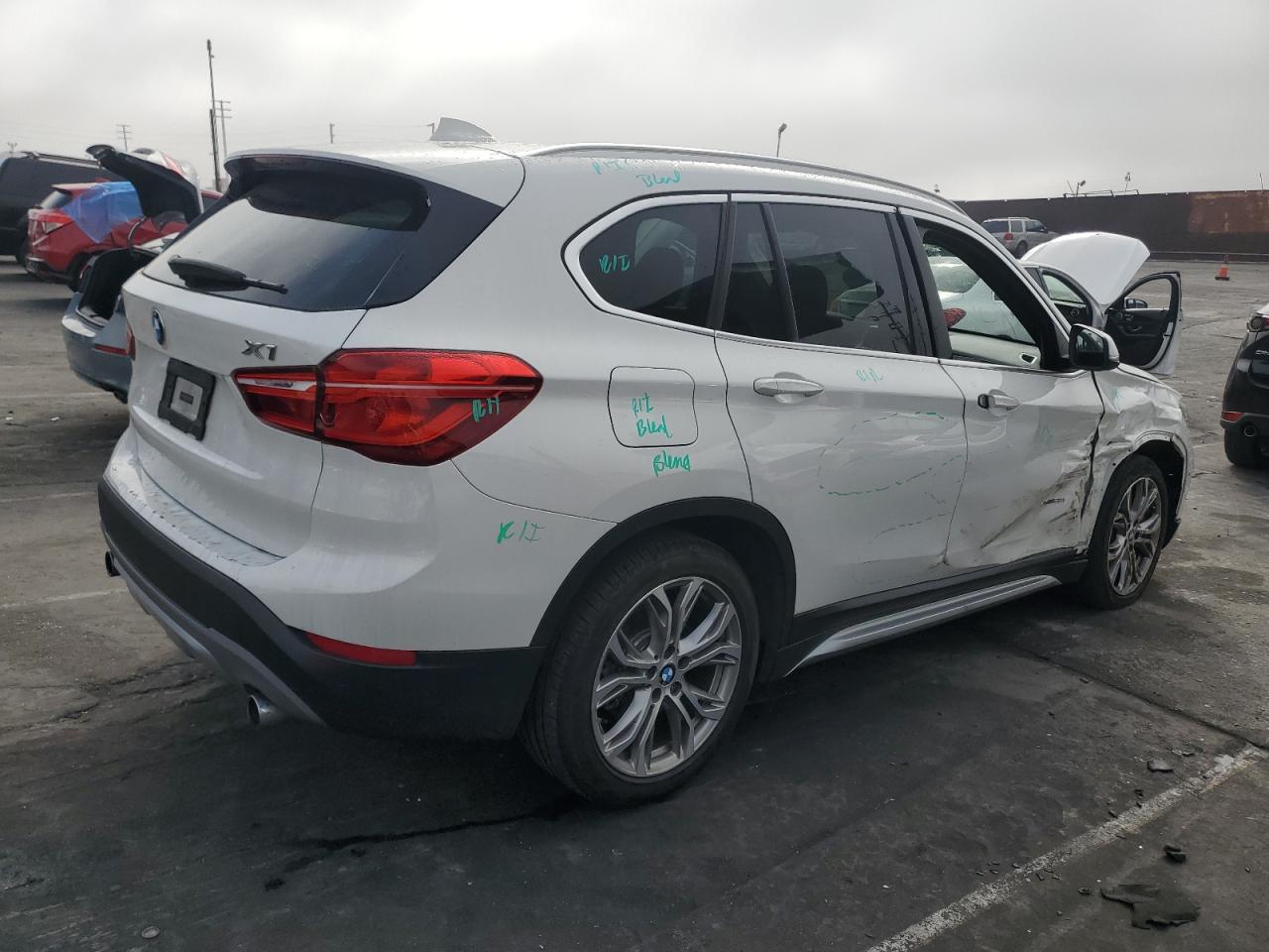Автомобиль BMW X1 XDRIVE28I 2017 | GrandCar Автомобиль BMW X1 XDRIVE28I 2017 | GrandCar