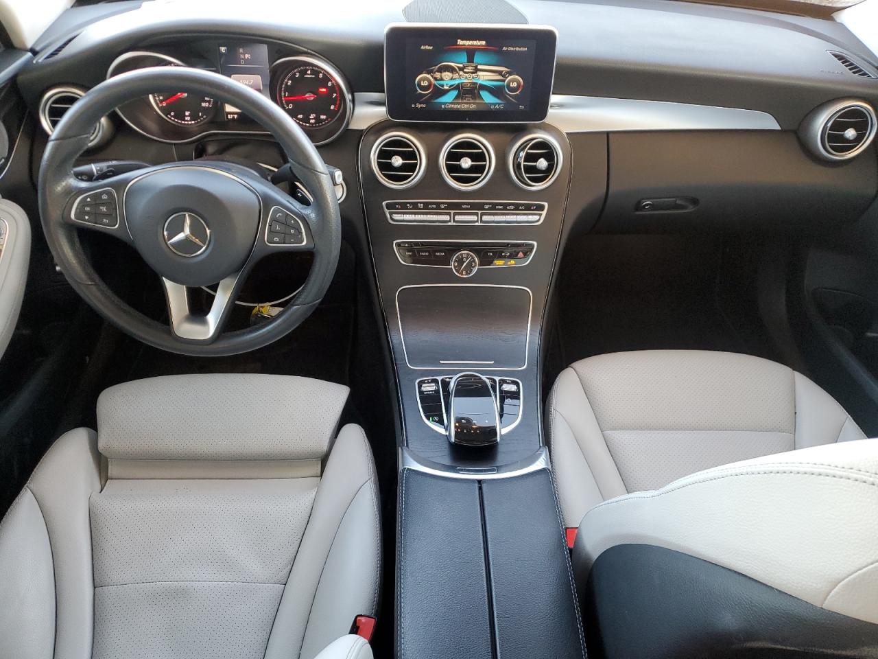 Автомобіль MERCEDES-BENZ C 300 2017 | GrandCar Автомобіль MERCEDES-BENZ C 300 2017 | GrandCar
