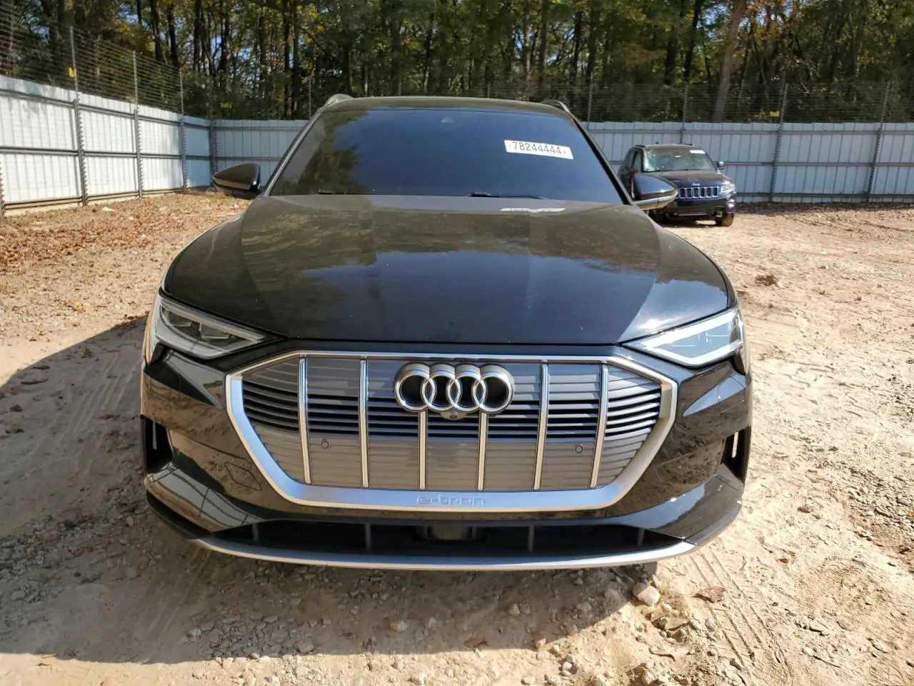 Автомобіль AUDI E-TRON PRESTIGE 2019 | GrandCar Автомобіль AUDI E-TRON PRESTIGE 2019 | GrandCar