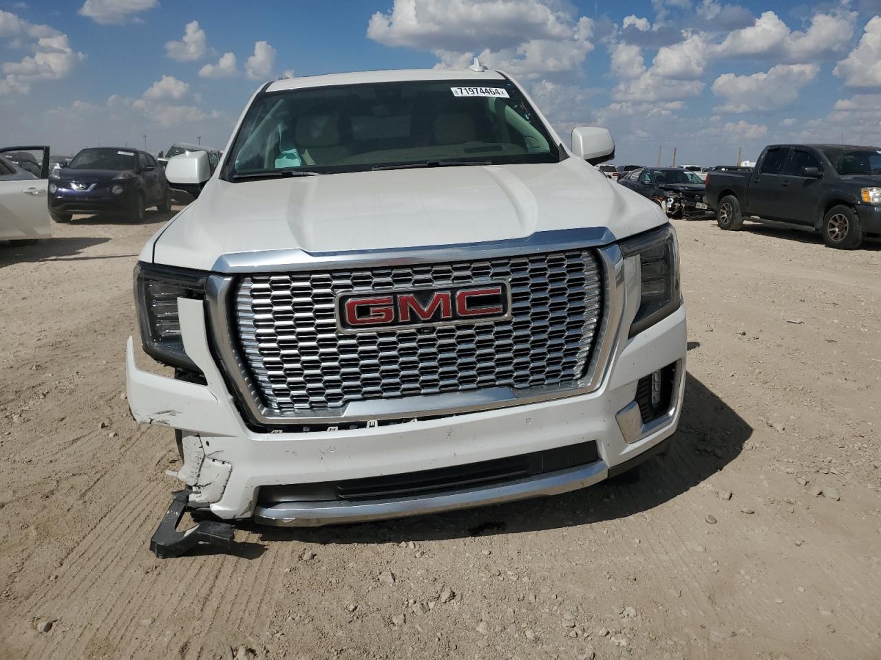 Автомобиль GMC YUKON XL DENALI 2021 | GrandCar Автомобиль GMC YUKON XL DENALI 2021 | GrandCar