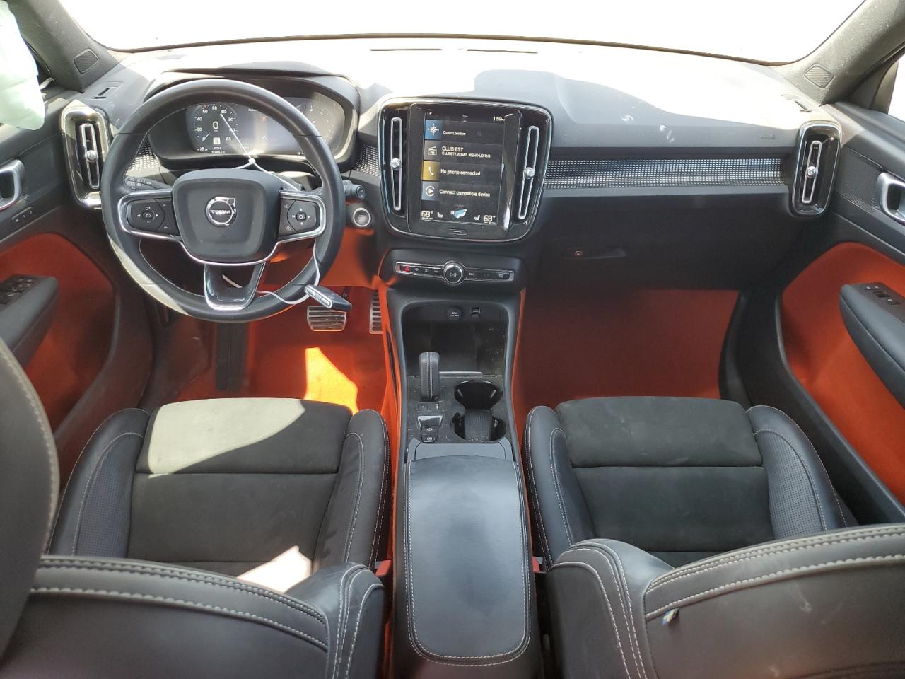 Автомобиль VOLVO XC40 T5 R-DESIGN 2021 | GrandCar Автомобиль VOLVO XC40 T5 R-DESIGN 2021 | GrandCar