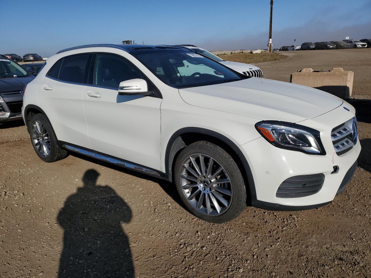Автомобиль MERCEDES-BENZ GLA 250 4MATIC 2018 | GrandCar Автомобиль MERCEDES-BENZ GLA 250 4MATIC 2018 | GrandCar