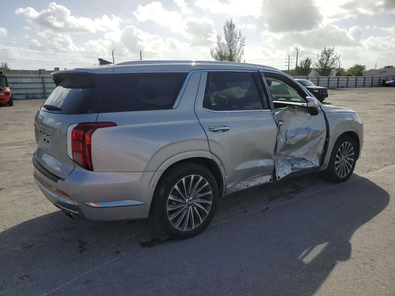 Автомобиль HYUNDAI PALISADE CALLIGRAPHY 2023 | GrandCar Автомобиль HYUNDAI PALISADE CALLIGRAPHY 2023 | GrandCar