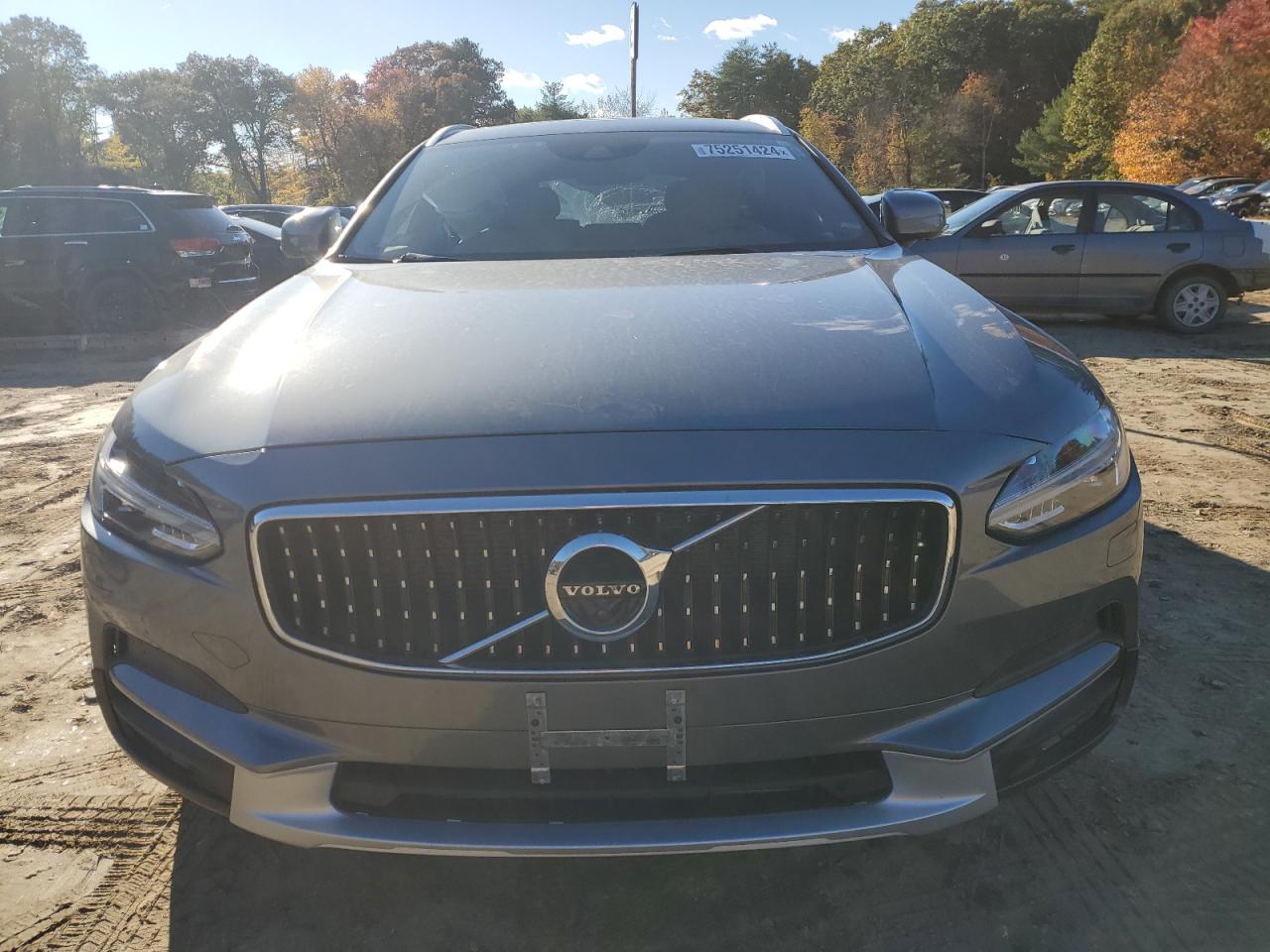 Автомобиль VOLVO V90 CROSS COUNTRY T6 INSCRIPTION 2020 | GrandCar Автомобиль VOLVO V90 CROSS COUNTRY T6 INSCRIPTION 2020 | GrandCar