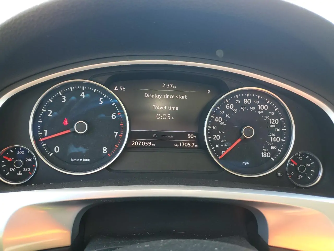Автомобіль VOLKSWAGEN TOUAREG V6 2014 | GrandCar Автомобіль VOLKSWAGEN TOUAREG V6 2014 | GrandCar