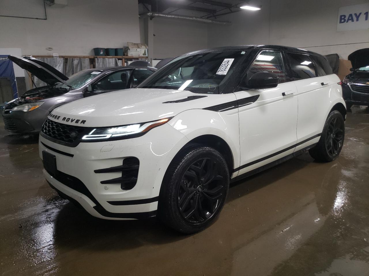 Автомобіль LAND ROVER RANGE ROVER EVOQUE R-DYNAMIC SE 2023 | GrandCar