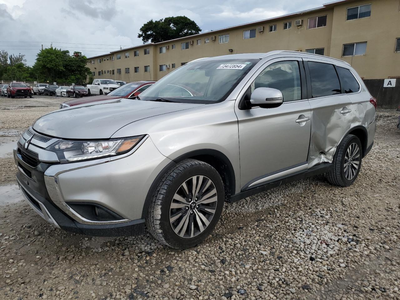 Автомобіль MITSUBISHI OUTLANDER SE 2020 | GrandCar Автомобіль MITSUBISHI OUTLANDER SE 2020 | GrandCar