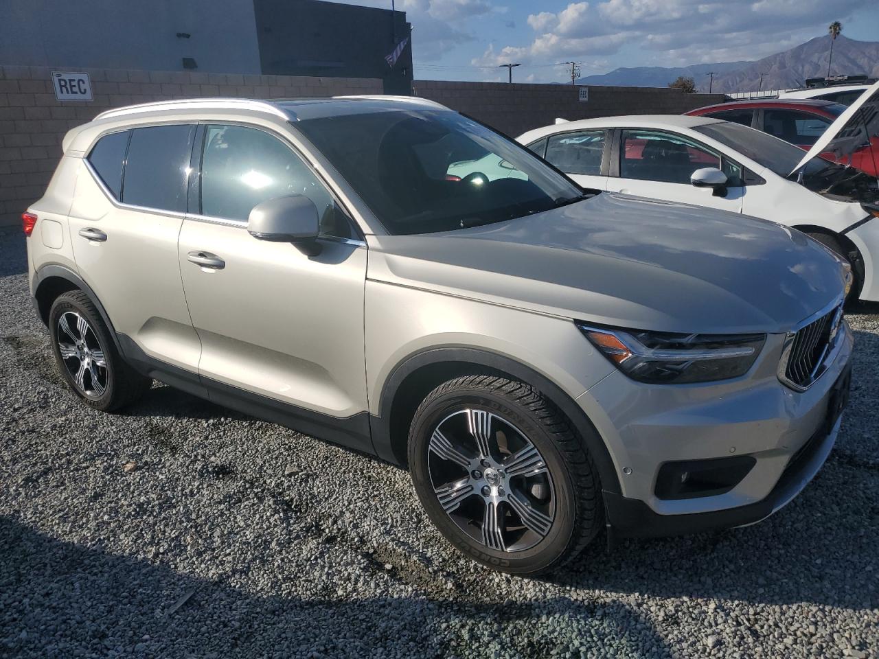 Автомобиль VOLVO XC40 T5 INSCRIPTION 2019 | GrandCar Автомобиль VOLVO XC40 T5 INSCRIPTION 2019 | GrandCar